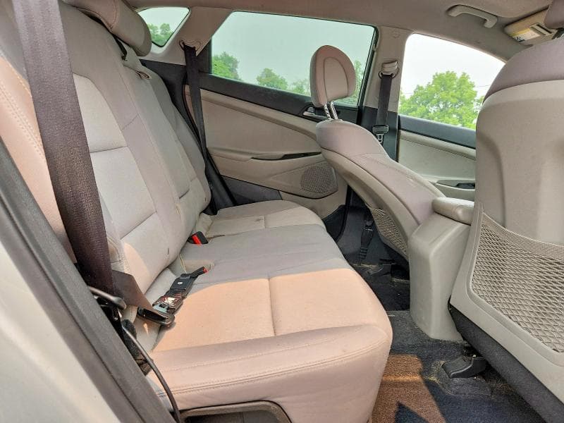 2017 HYUNDAI TUCSON SE 11