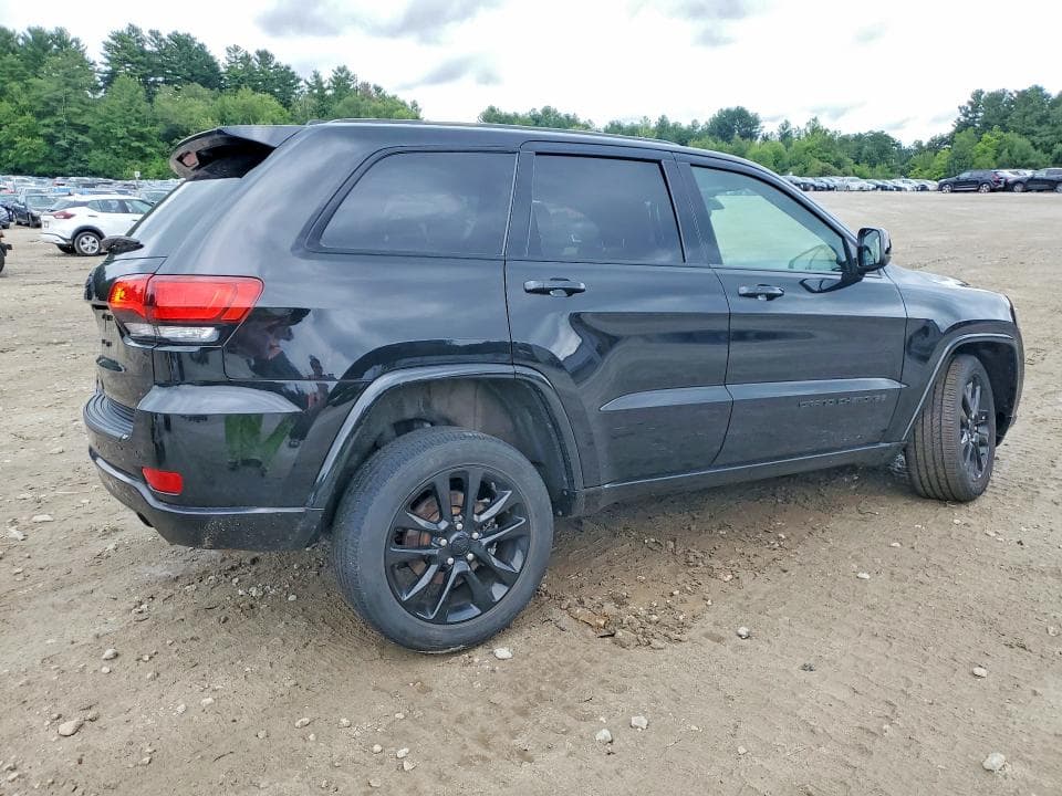 2021 JEEP GRAND CHEROKEE LAREDO 3