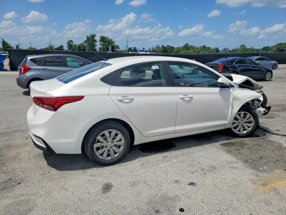 2019 HYUNDAI ACCENT SE 3