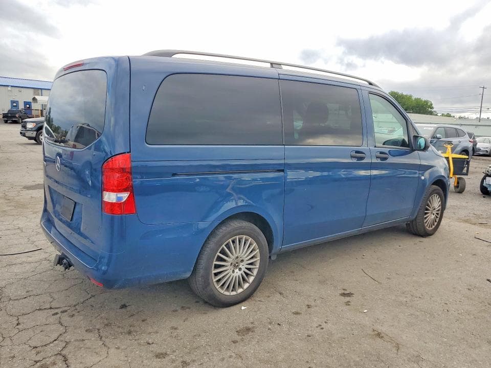 2023 MERCEDES-BENZ METRIS 3