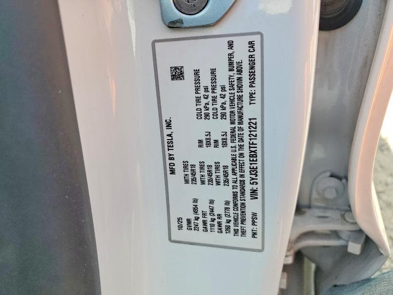2026 TESLA MODEL 3 12