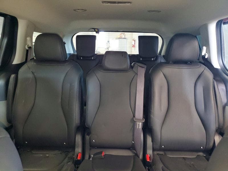 2026 KIA CARNIVAL LXS 10