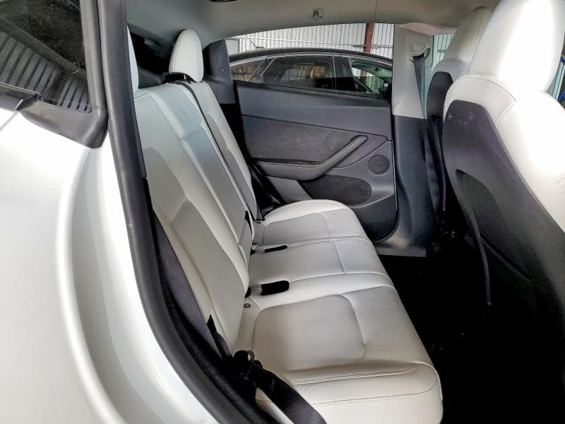 2023 TESLA MODEL Y 10