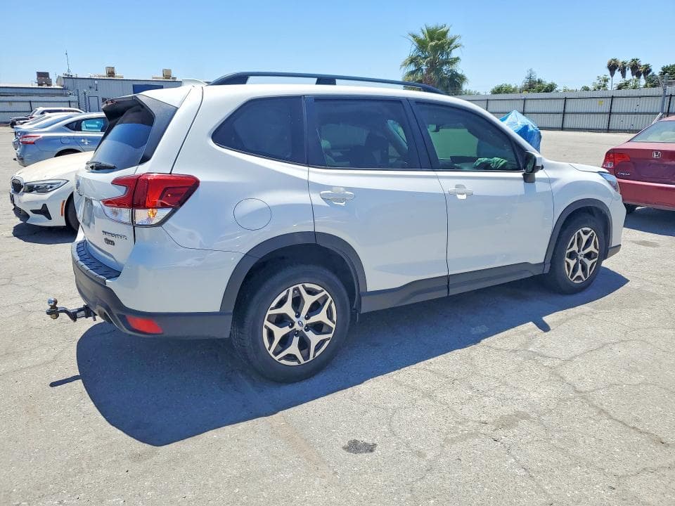 2020 SUBARU FORESTER PREMIUM 3