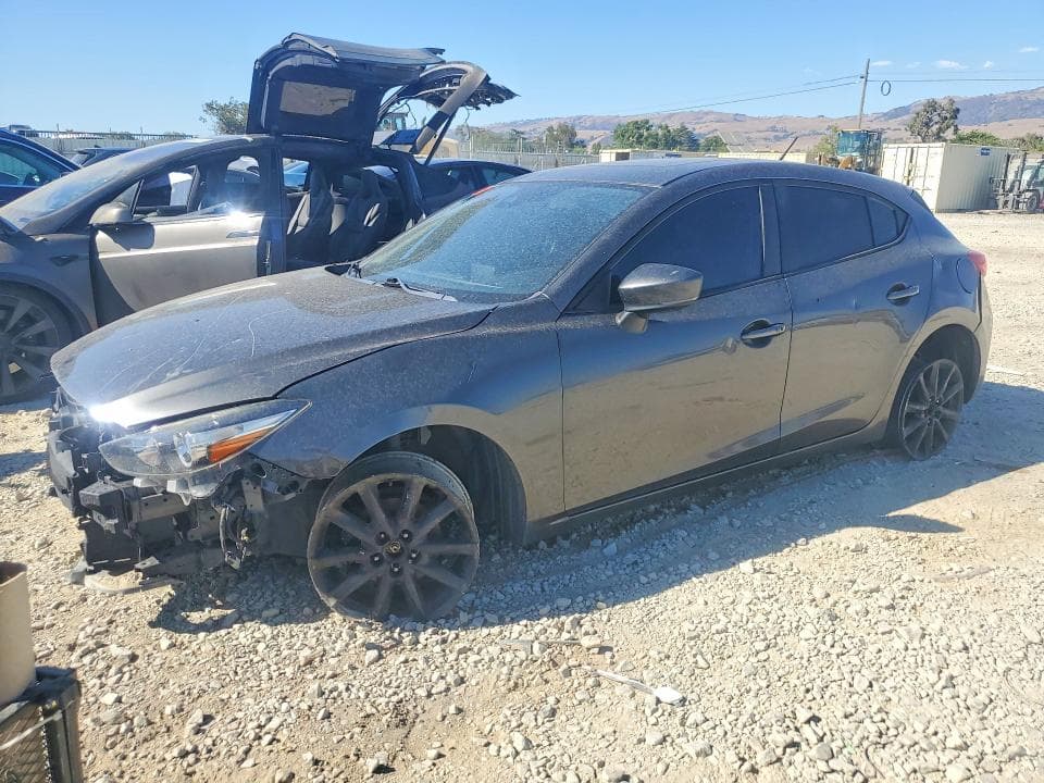 2017 MAZDA 3 TOURING - 1