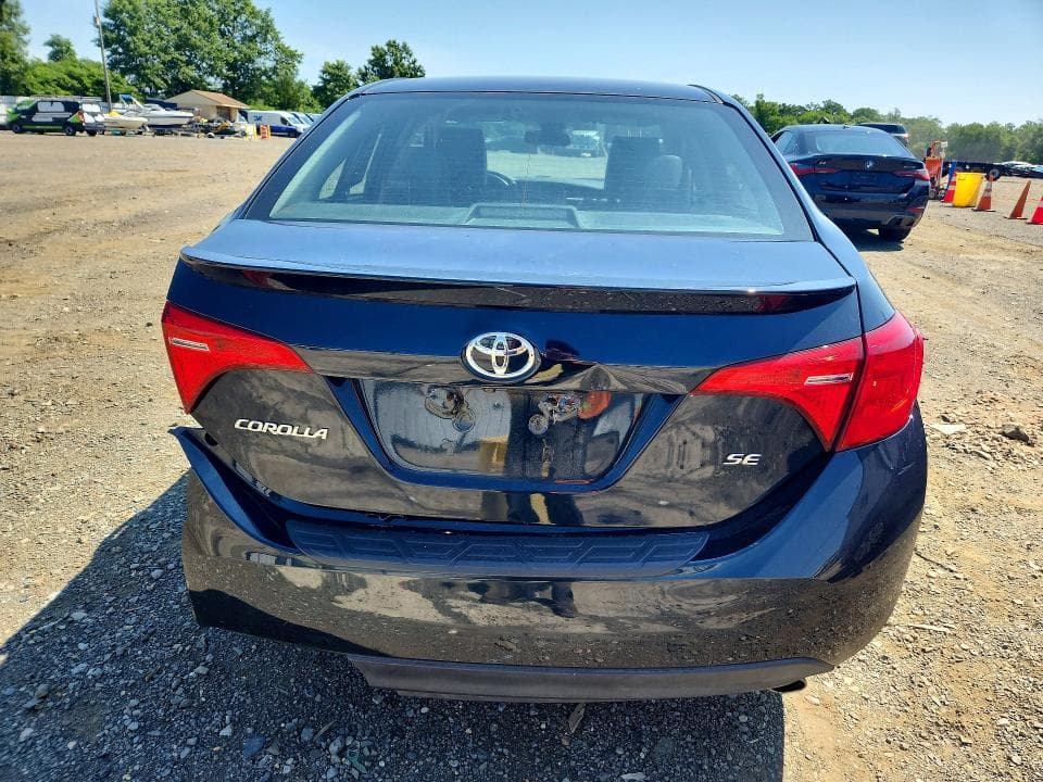 2018 TOYOTA COROLLA SE 6