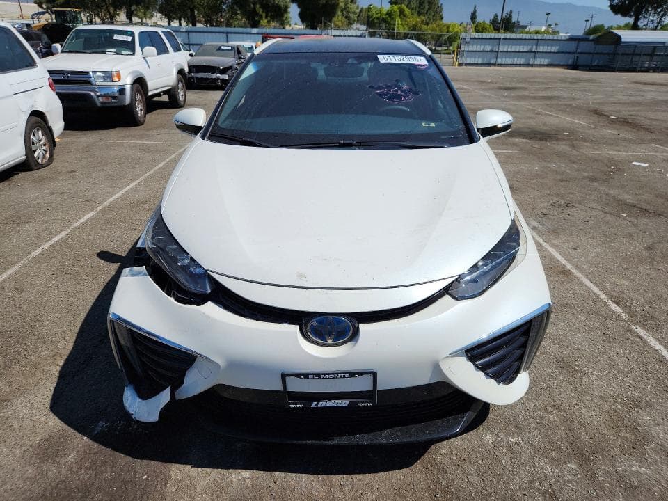 2017 TOYOTA MIRAI BASE 5