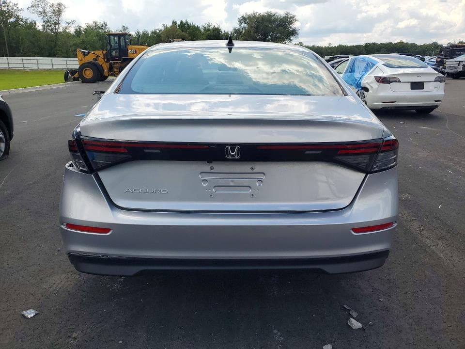 2025 HONDA ACCORD SE 6