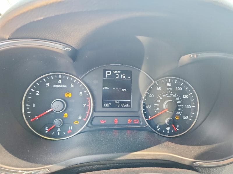 2017 KIA FORTE LX 9