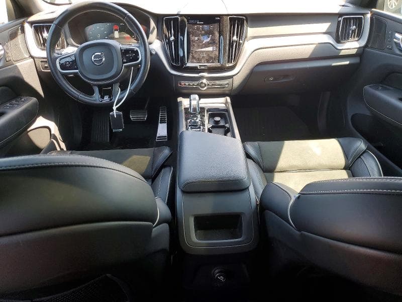 2019 VOLVO XC60 T8 R-DESIGN 8