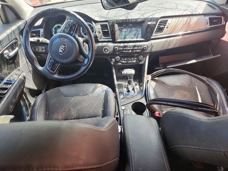 2018 KIA NIRO EX 8