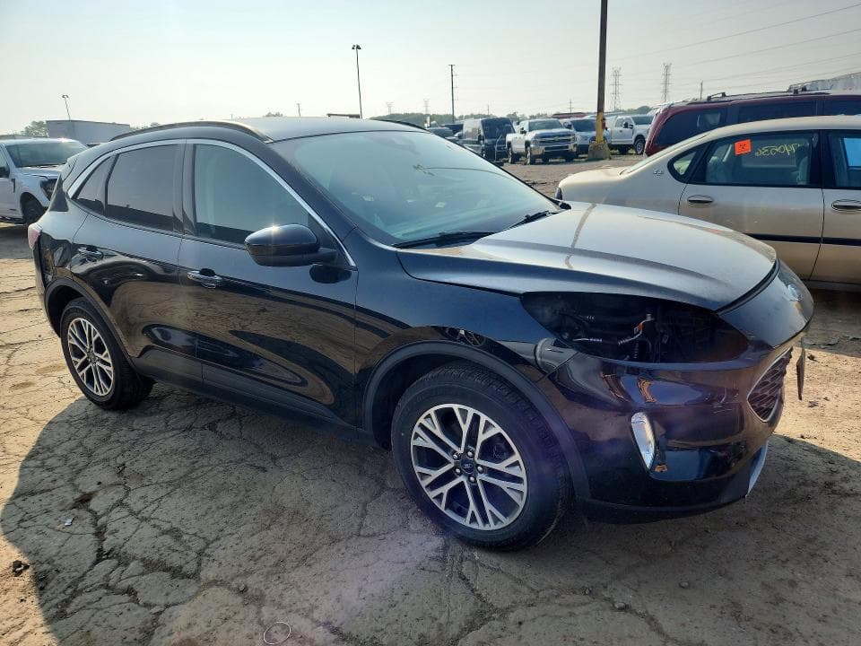 2020 FORD ESCAPE SEL 4
