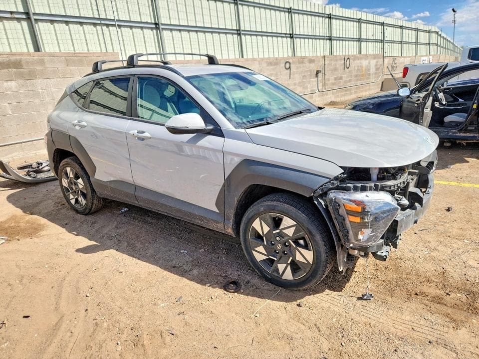2024 HYUNDAI KONA SEL 4