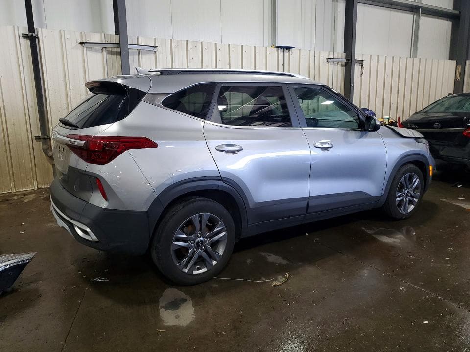 2023 KIA SELTOS S 3