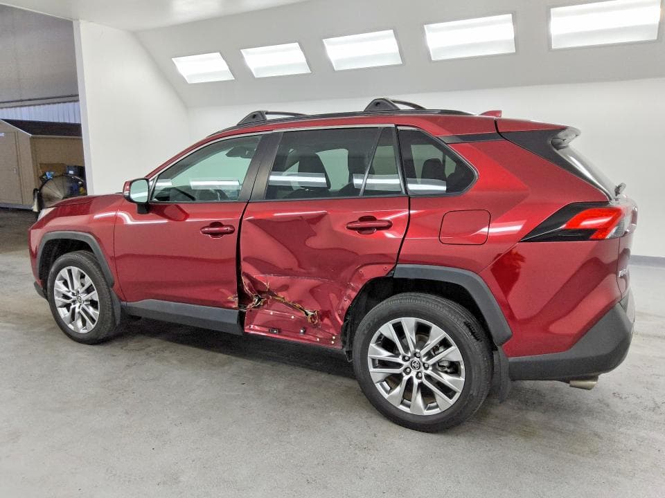 2022 TOYOTA RAV4 XLE PREMIUM 2
