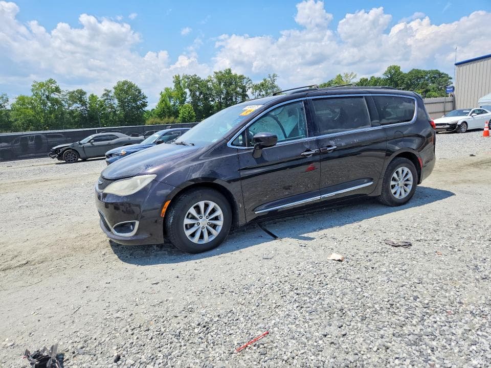2017 CHRYSLER PACIFICA TOURING L - 1