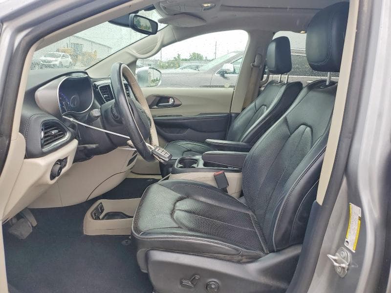 2019 CHRYSLER PACIFICA LIMITED 7