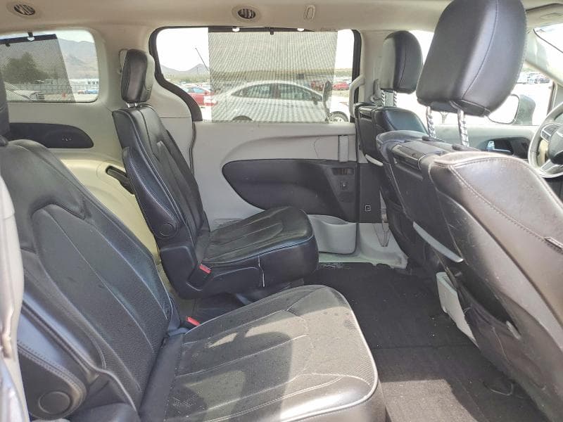 2018 CHRYSLER PACIFICA LIMITED 11