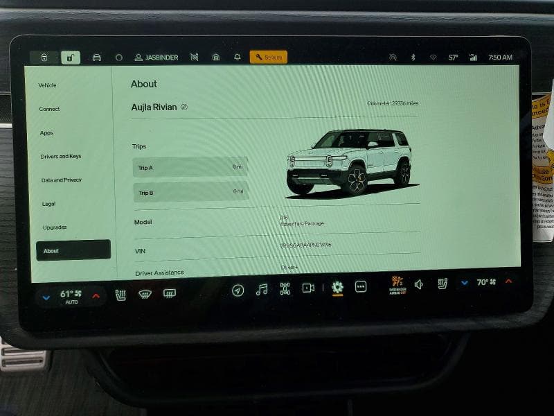 2023 RIVIAN R1S ADVENTURE 9