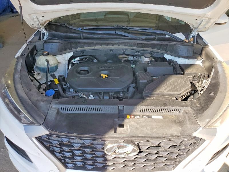 2020 HYUNDAI TUCSON SE 12
