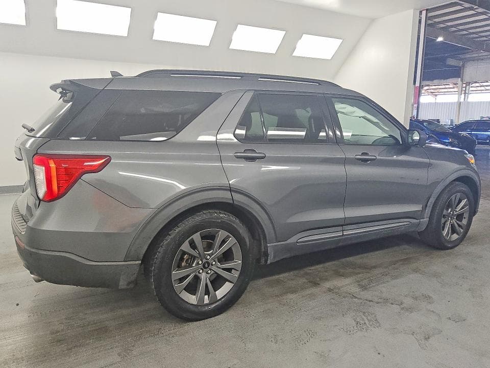 2021 FORD EXPLORER XLT 3