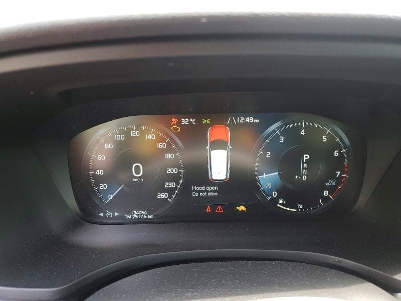 2019 VOLVO V60 T6 MOMENTUM 9