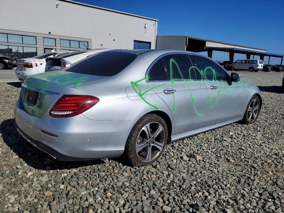2018 MERCEDES-BENZ E 300 3