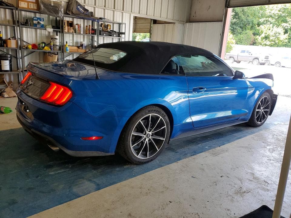 2020 FORD MUSTANG 3