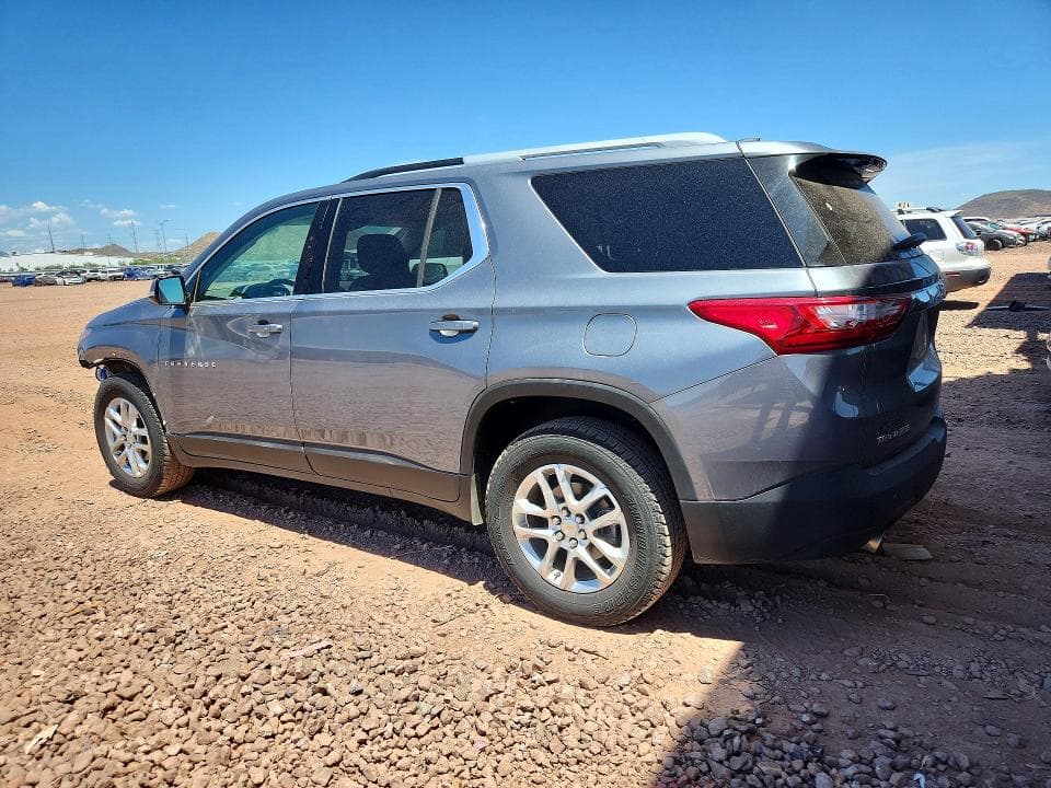 2018 CHEVROLET TRAVERSE LT 2