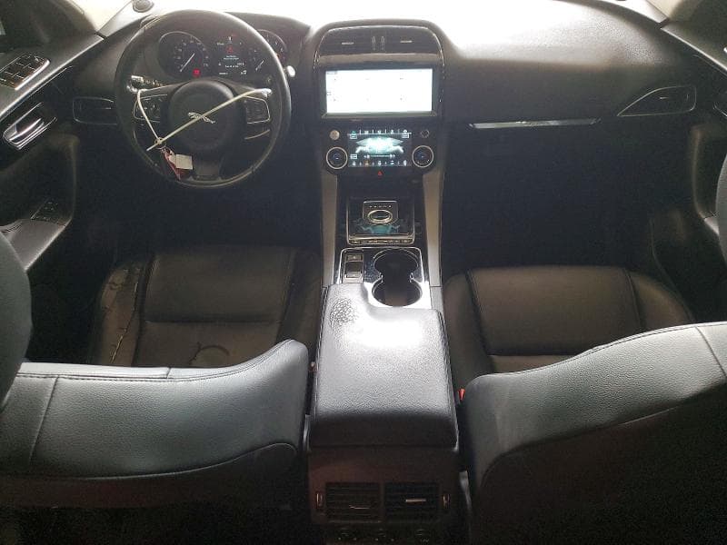 2017 JAGUAR F-PACE PREMIUM 8
