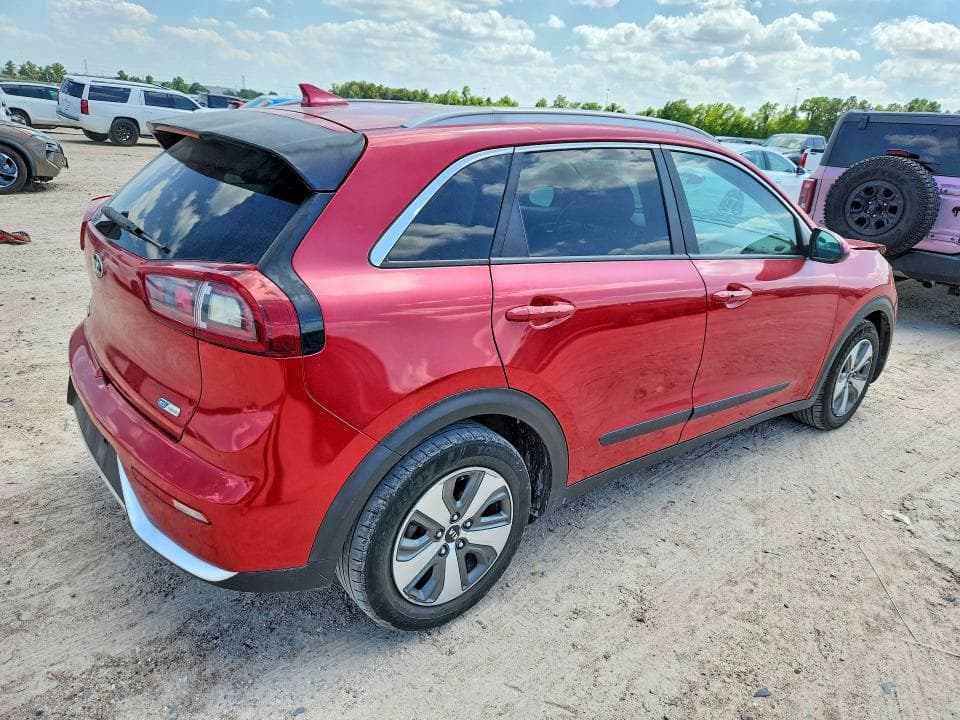 2019 KIA NIRO LX 3