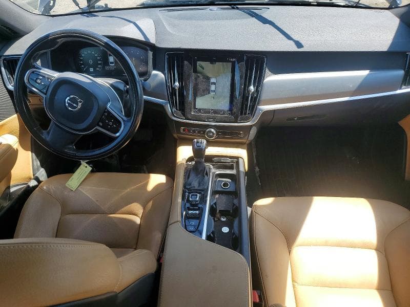 2017 VOLVO S90 T6 MOMENTUM 8