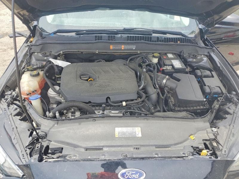 2017 FORD FUSION SE 11