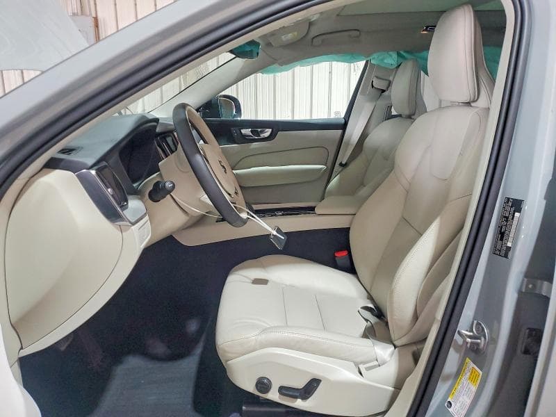 2025 VOLVO XC60 PLUS 7
