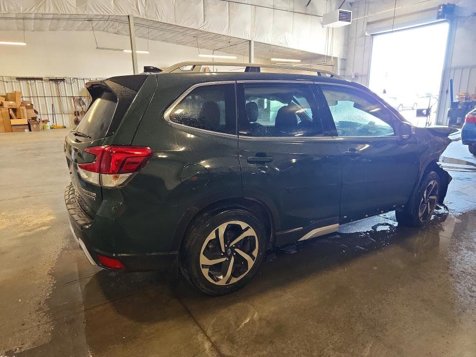 2024 SUBARU FORESTER TOURING 3