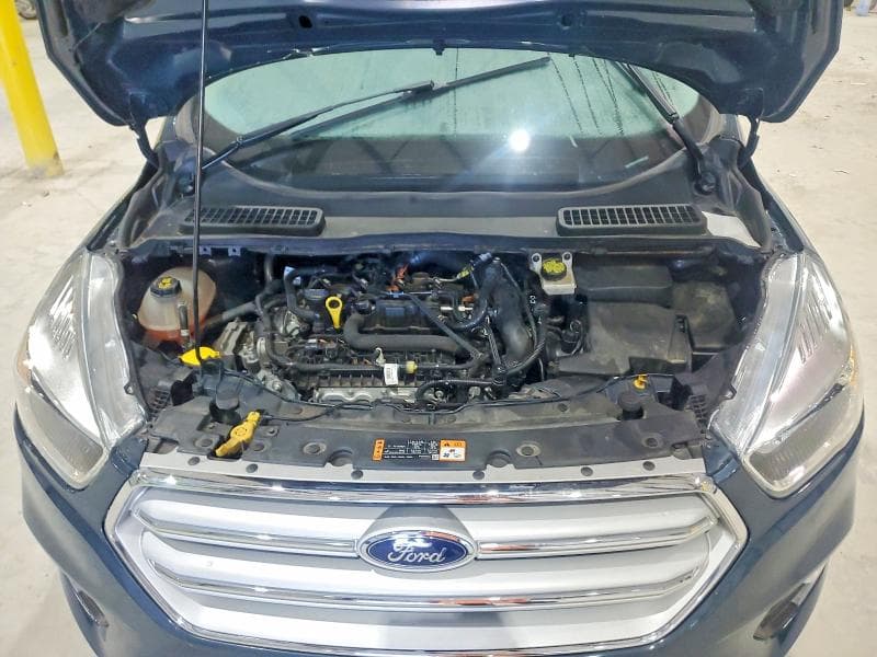 2019 FORD ESCAPE SE 11