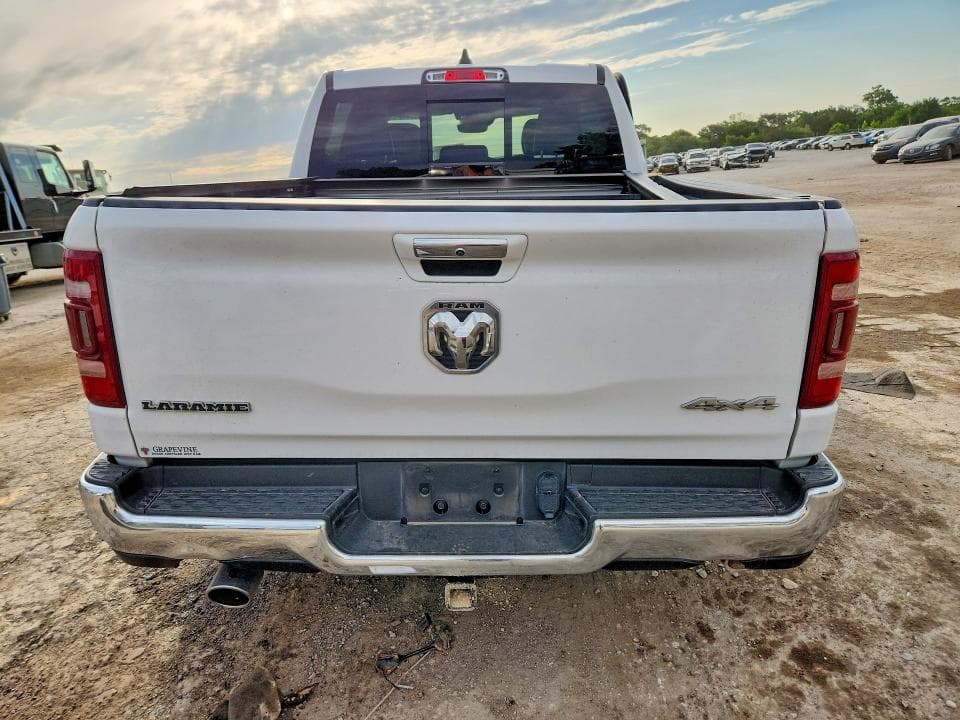 2021 RAM 1500 LARAMIE 6