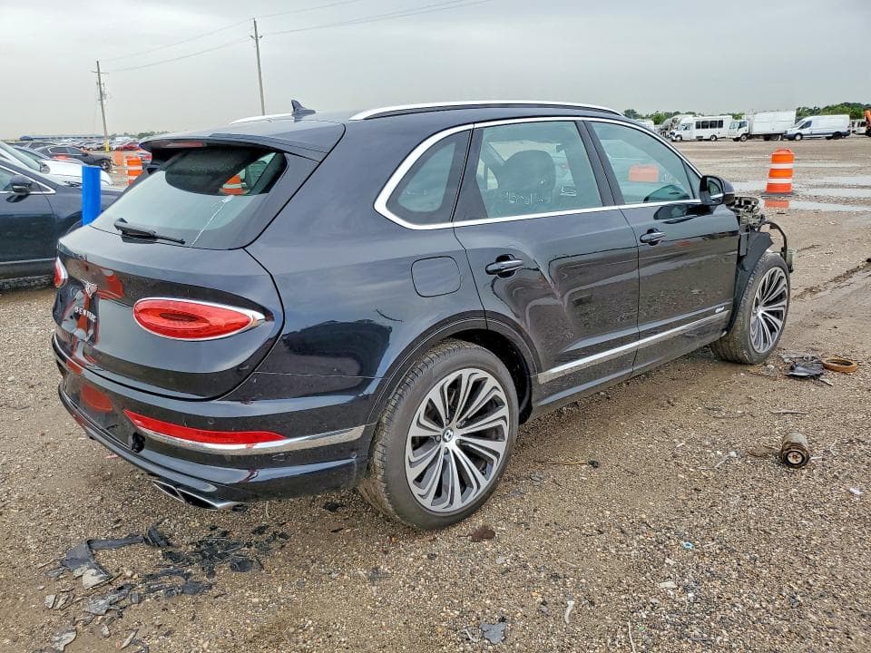 2021 BENTLEY BENTAYGA 3