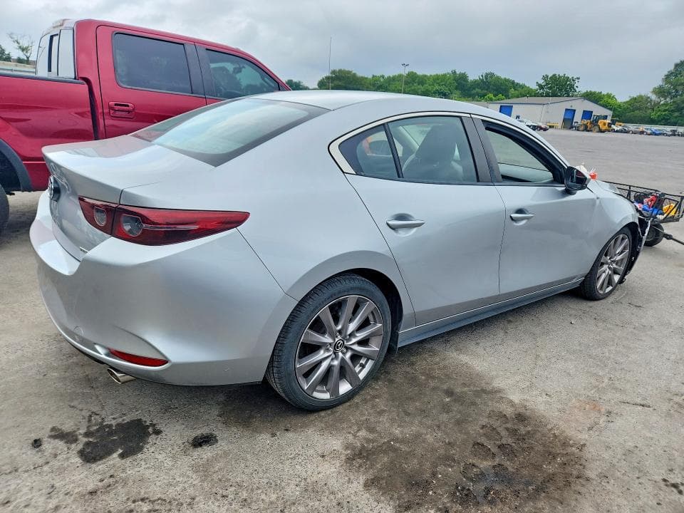 2020 MAZDA 3 SELECT 3