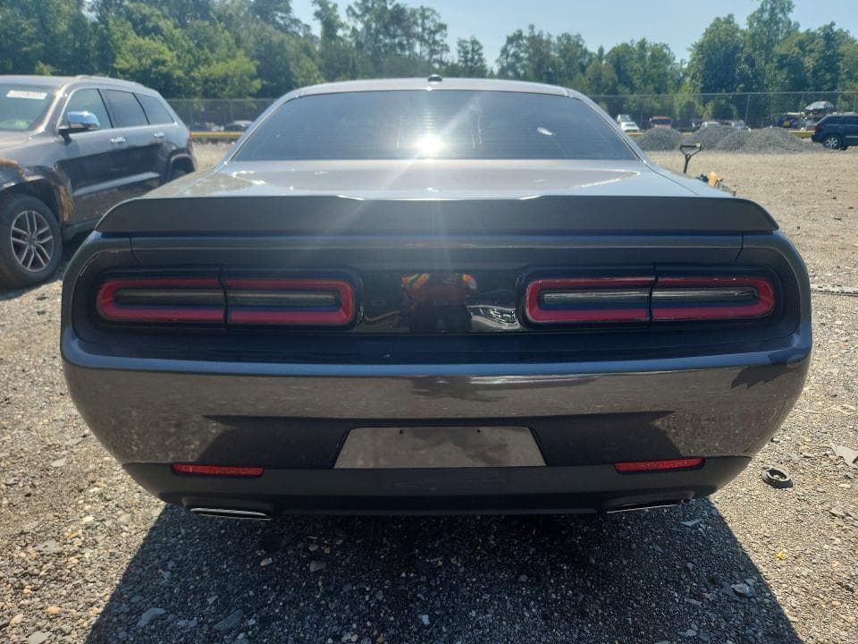 2022 DODGE CHALLENGER SXT 6