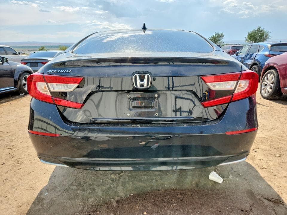 2018 HONDA ACCORD LX 6