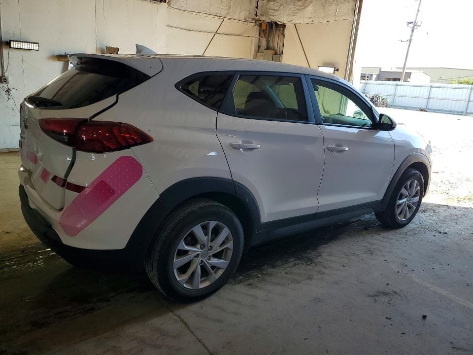 2020 HYUNDAI TUCSON SE 3