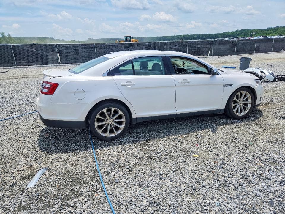 2018 FORD TAURUS LIMITED 3