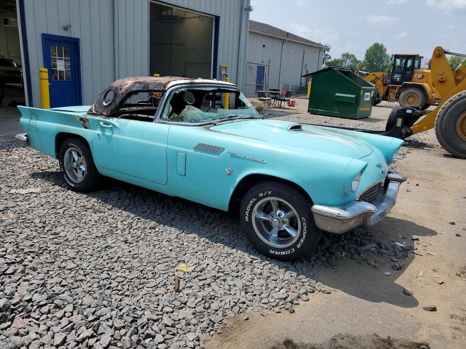 1957 FORD THUNDRBIRD 4