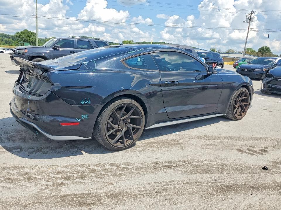 2018 FORD MUSTANG 3