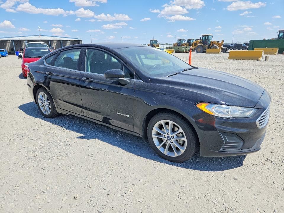 2019 FORD FUSION SE 4
