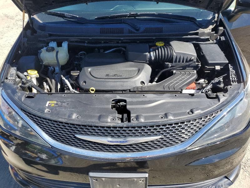 2020 CHRYSLER VOYAGER LXI 12
