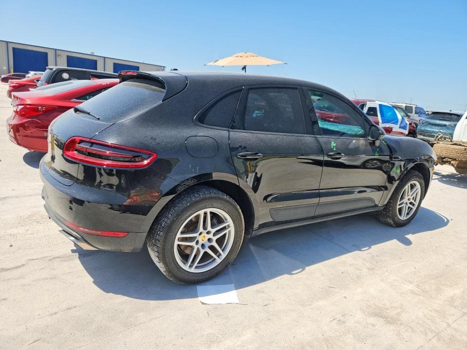 2018 PORSCHE MACAN 3