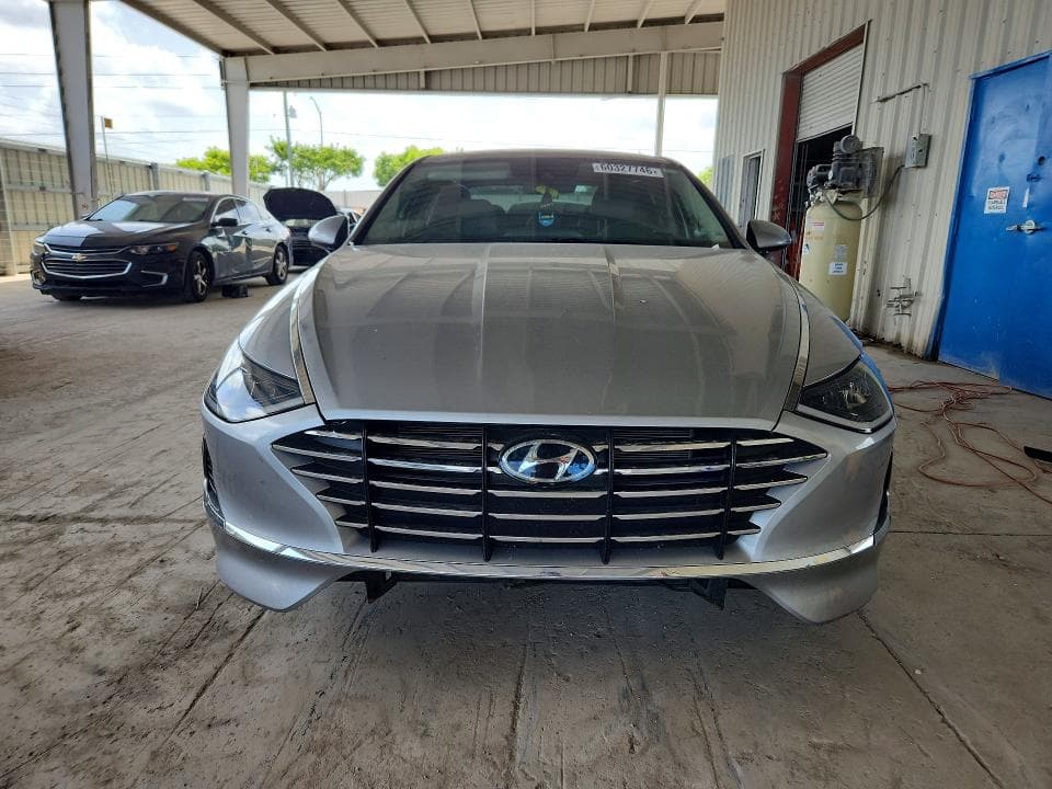 2022 HYUNDAI SONATA SE 5
