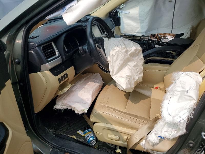 2018 TOYOTA HIGHLANDER XLE 7